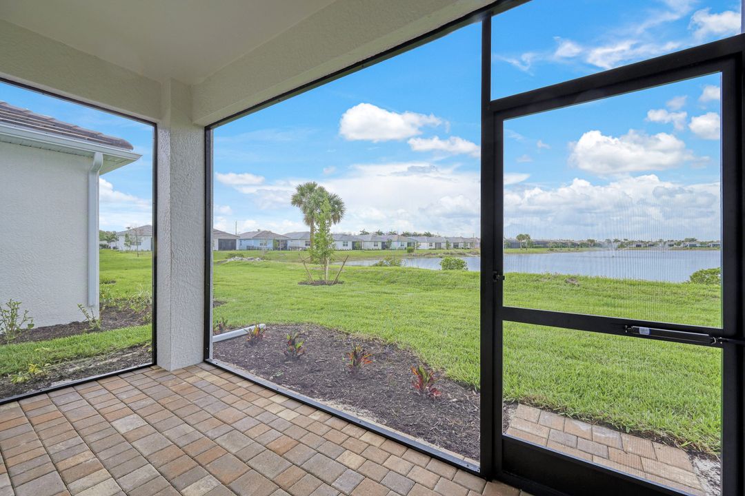 28238 Captiva Shell Lp, Bonita Springs, FL 34135