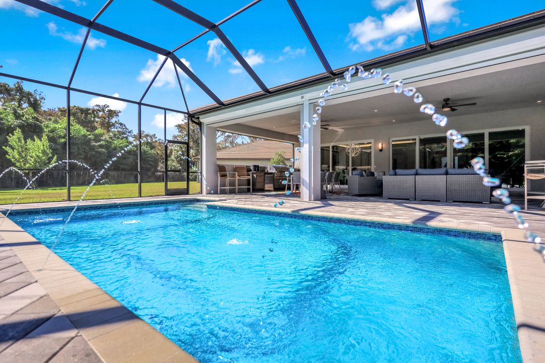 12083 Azalea Wy, Naples, FL 34120