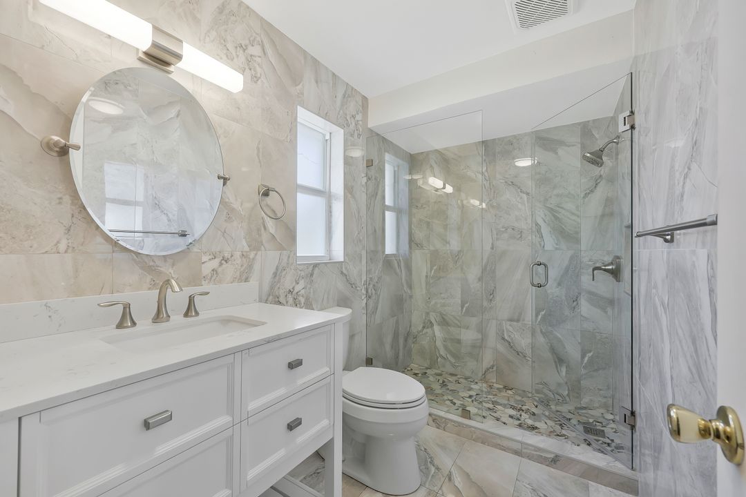 523 E Valley Dr, Bonita Springs, FL 34134