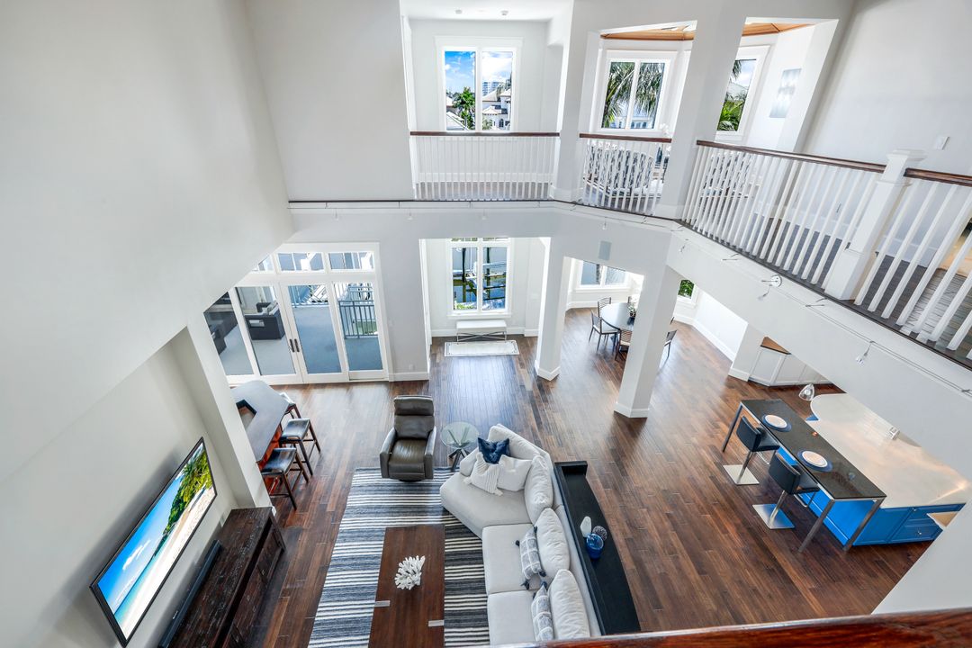 169 Conners Ave, Naples, FL 34108