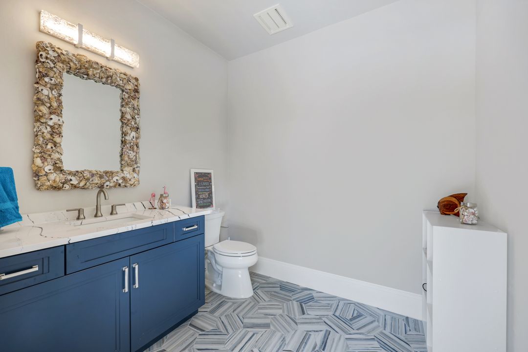 4701 Oak Leaf Dr, Naples, FL 34119
