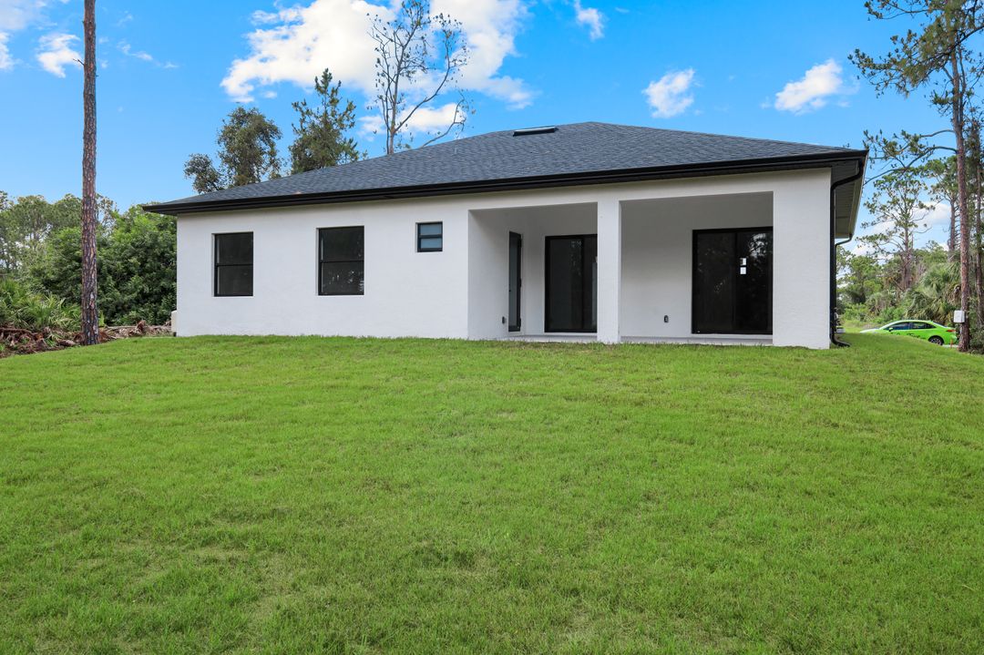 3509 63rd St W, Lehigh Acres, FL 33971