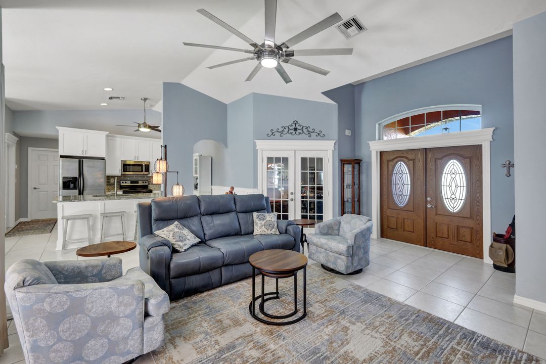 5323 SW 22nd Pl, Cape Coral, FL 33914