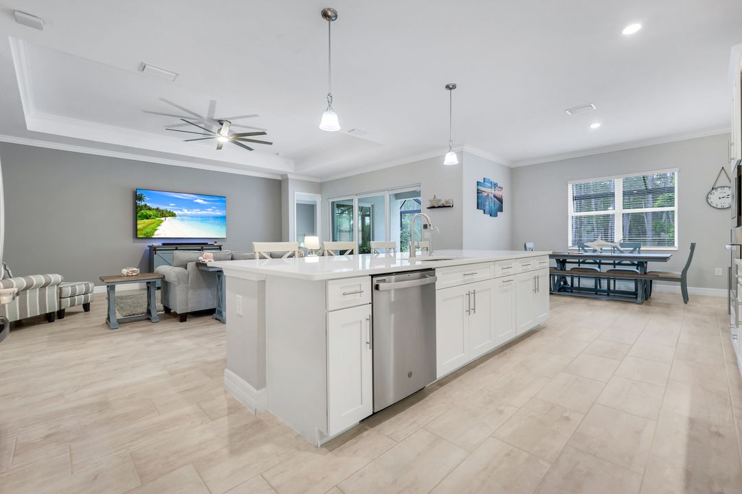 14841 Blue Bay Cir, Miromar Lakes, FL 33913