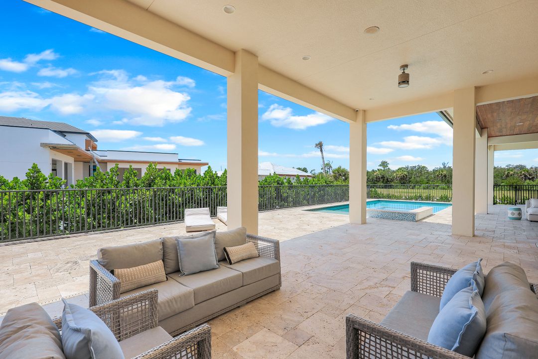 15631 Old Wedgewood Ct, Fort Myers, FL 33908