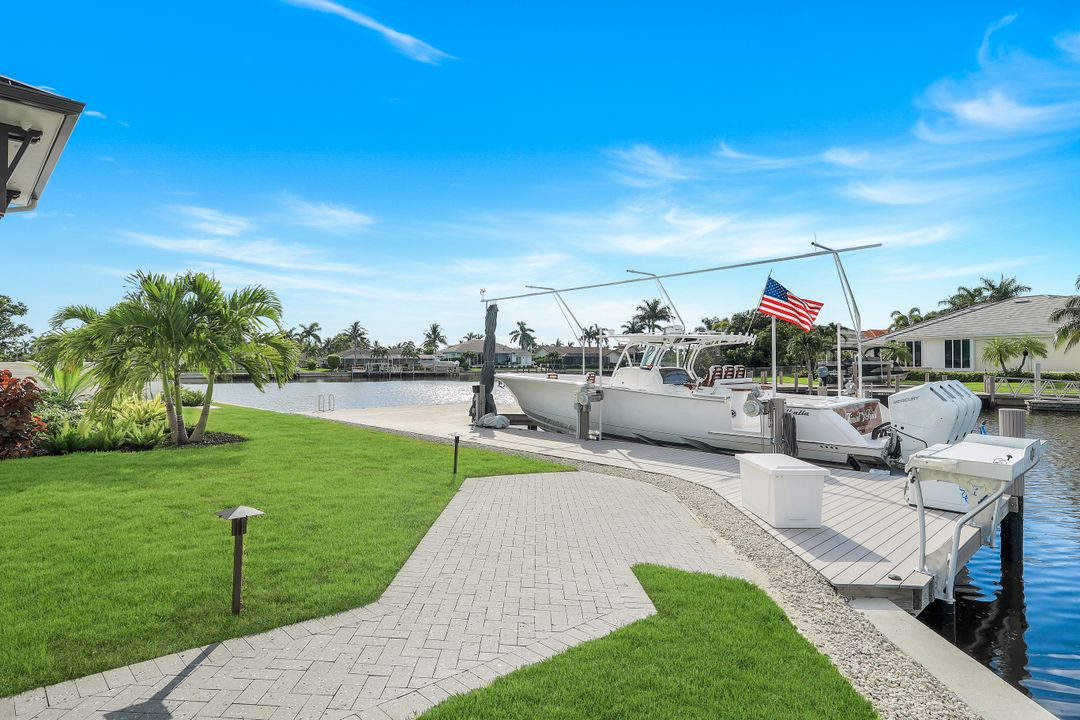 1610 Briarwood Ct, Marco Island, FL 34145