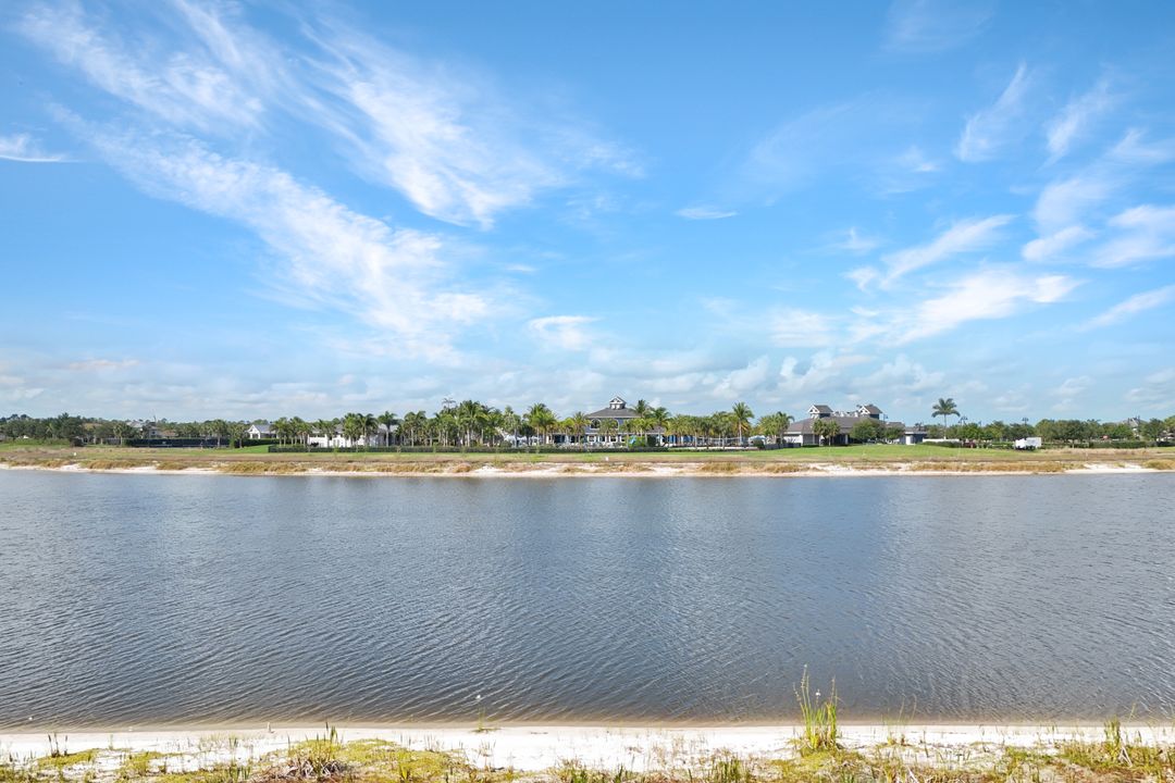 19572 Utopia Ln, Estero, FL 33913