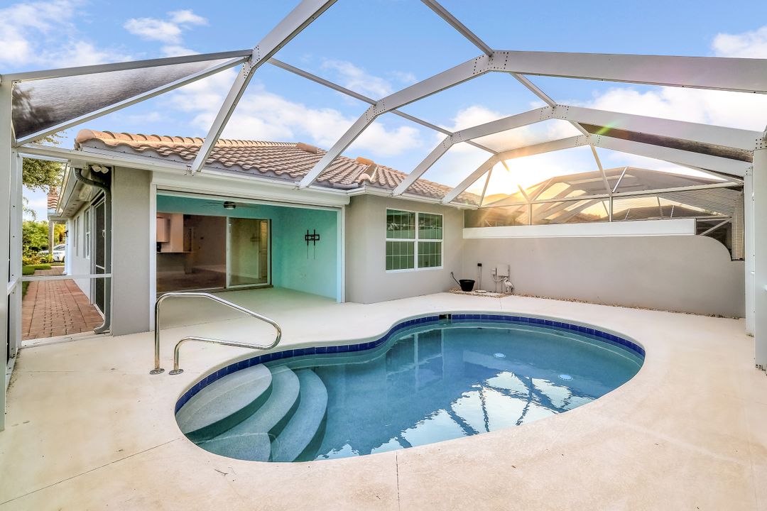 28832 Vermillion Ln, Bonita Springs, FL 34135