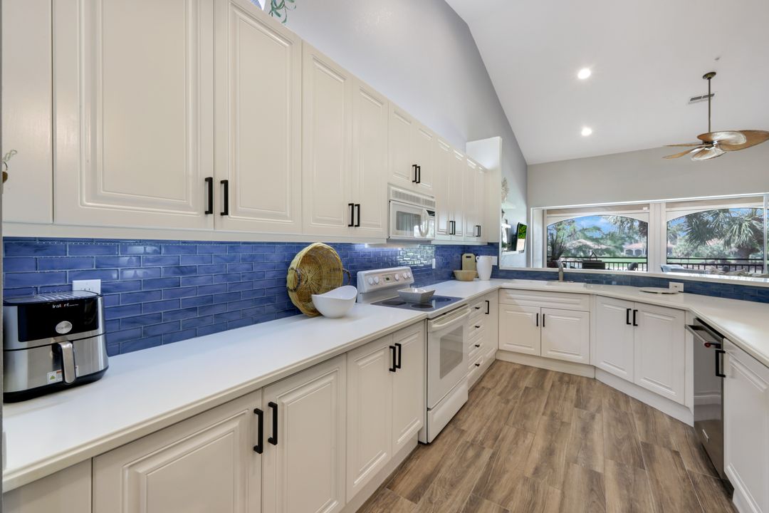 3950 Deer Crossing Ct #203, Naples, FL 34114