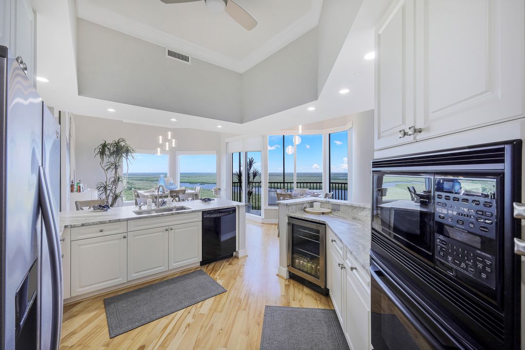 1060 Borghese Ln #2002, Naples, FL 34114