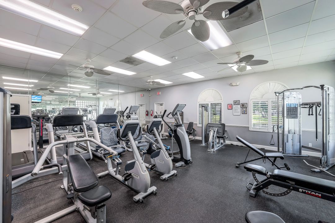 8148 Breton Cir, Fort Myers, FL 33912