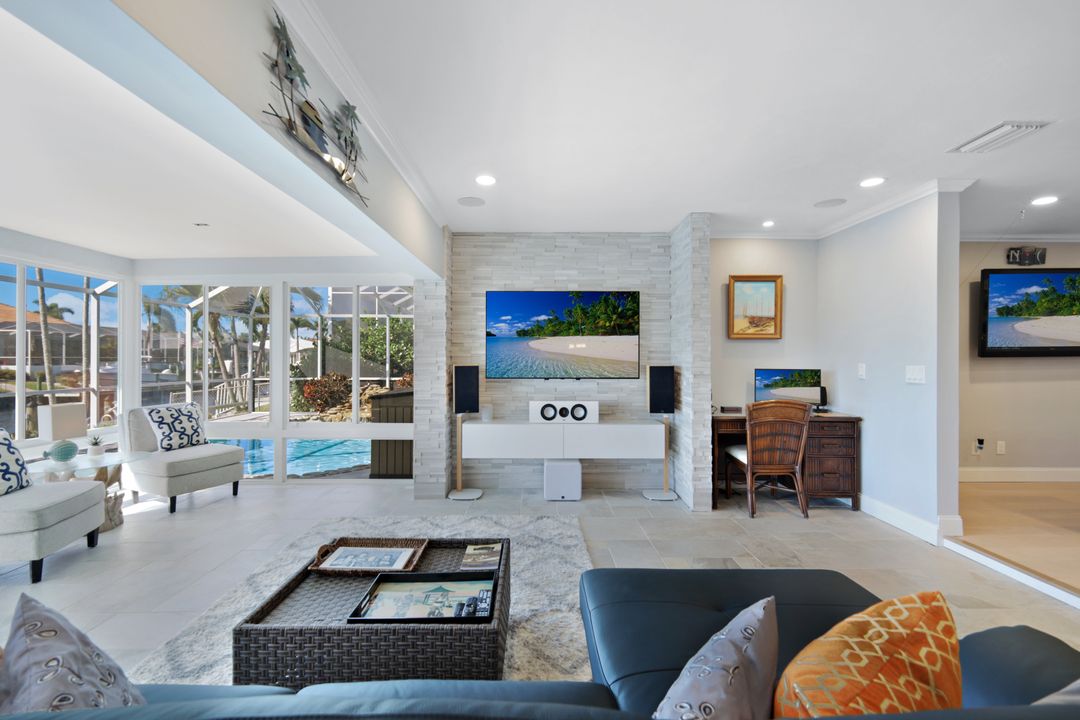 120 SW 54th St, Cape Coral, FL 33914