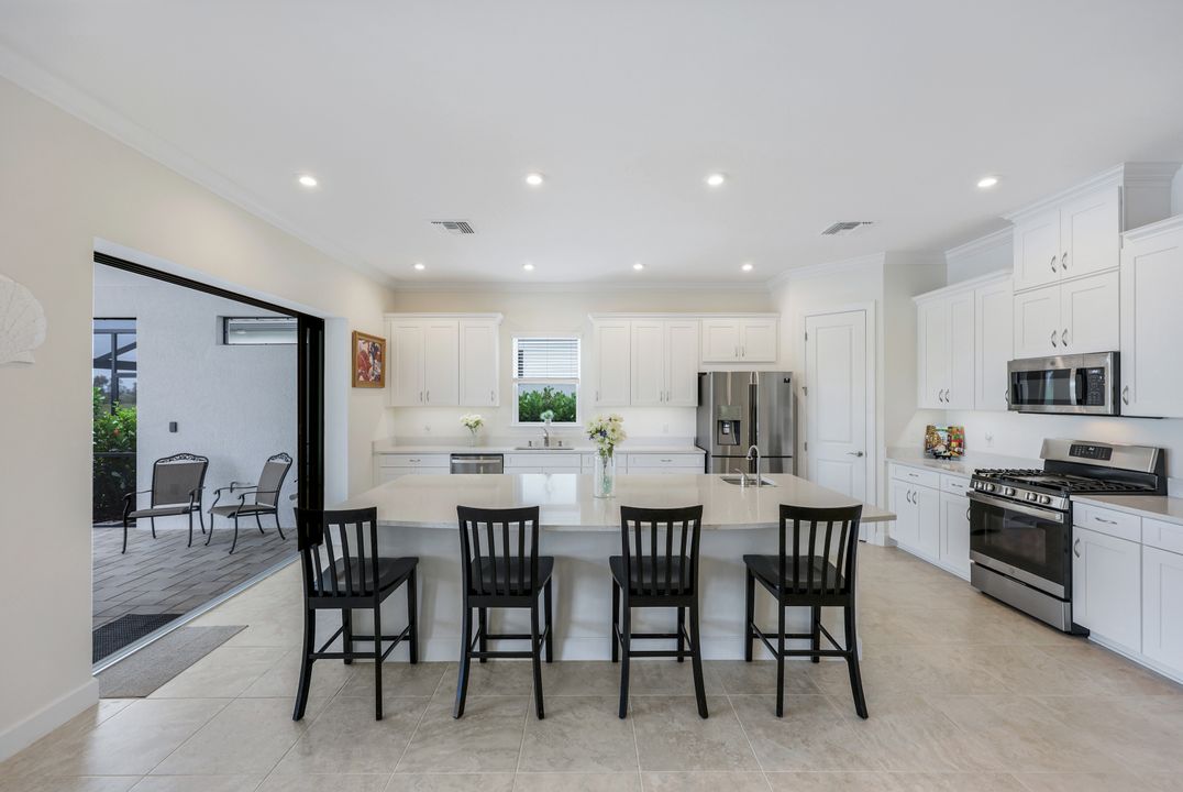 11641 Canal Grande Dr, Miromar Lakes, FL 33913