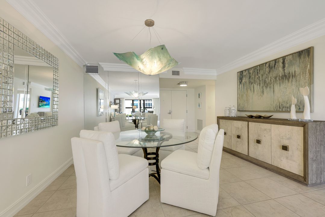 4451 Gulf Shore Blvd N #406, Naples, FL 34103