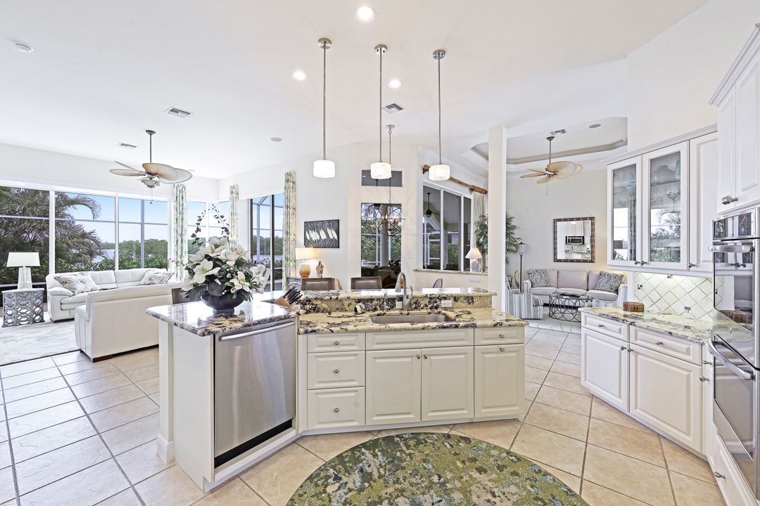 11 Bluehill Ct, Marco Island, FL 34145