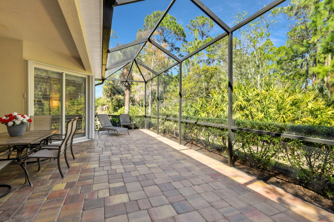 6078 Highwood Park Ct, Naples, FL 34110