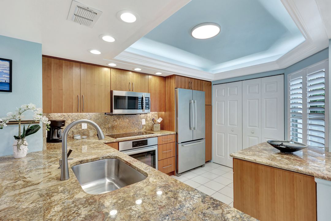 100 Stevens Landing Dr #101, Marco Island, FL 34145