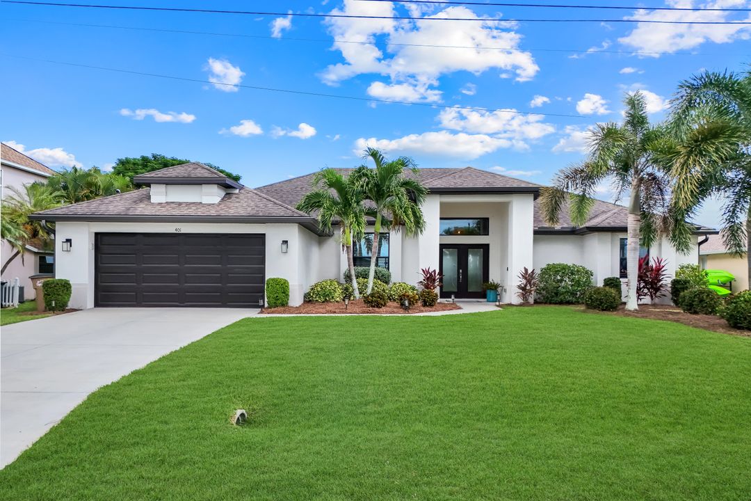 401 NE 19th Pl, Cape Coral, FL 33909