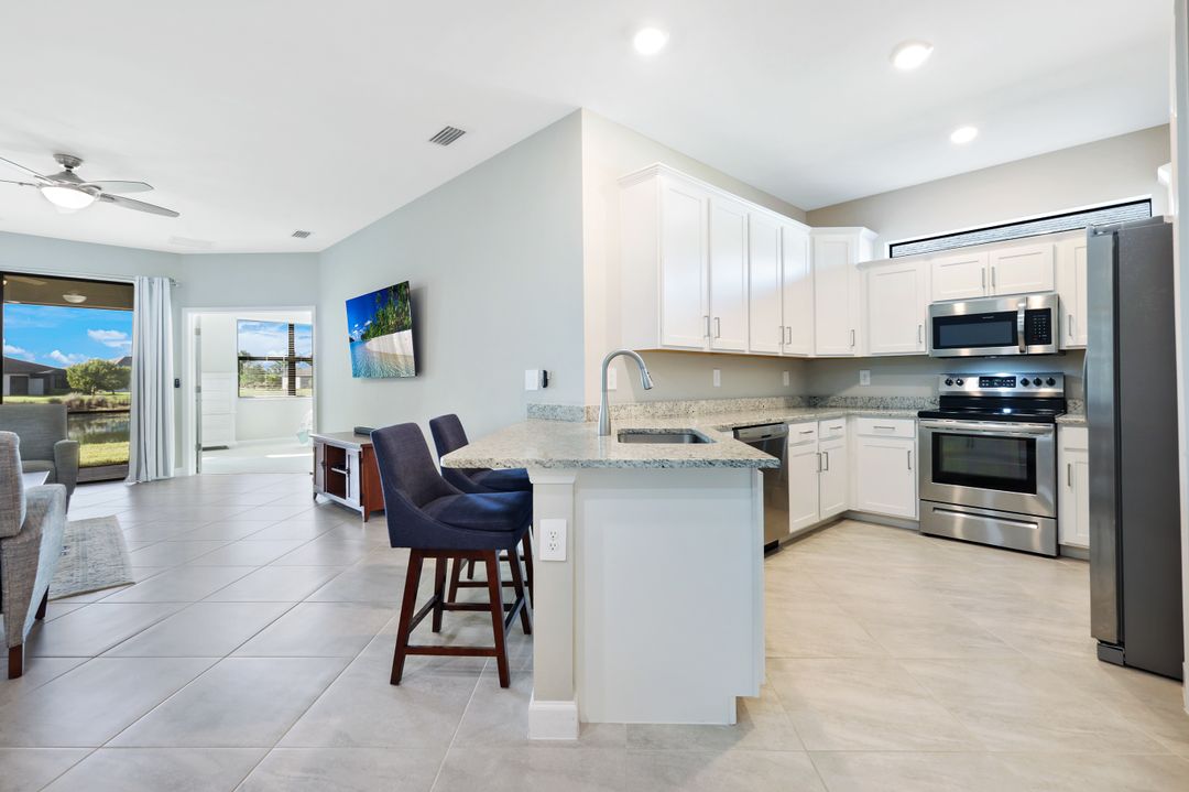 14021 Pine Lodge Ln, Fort Myers, FL 33913