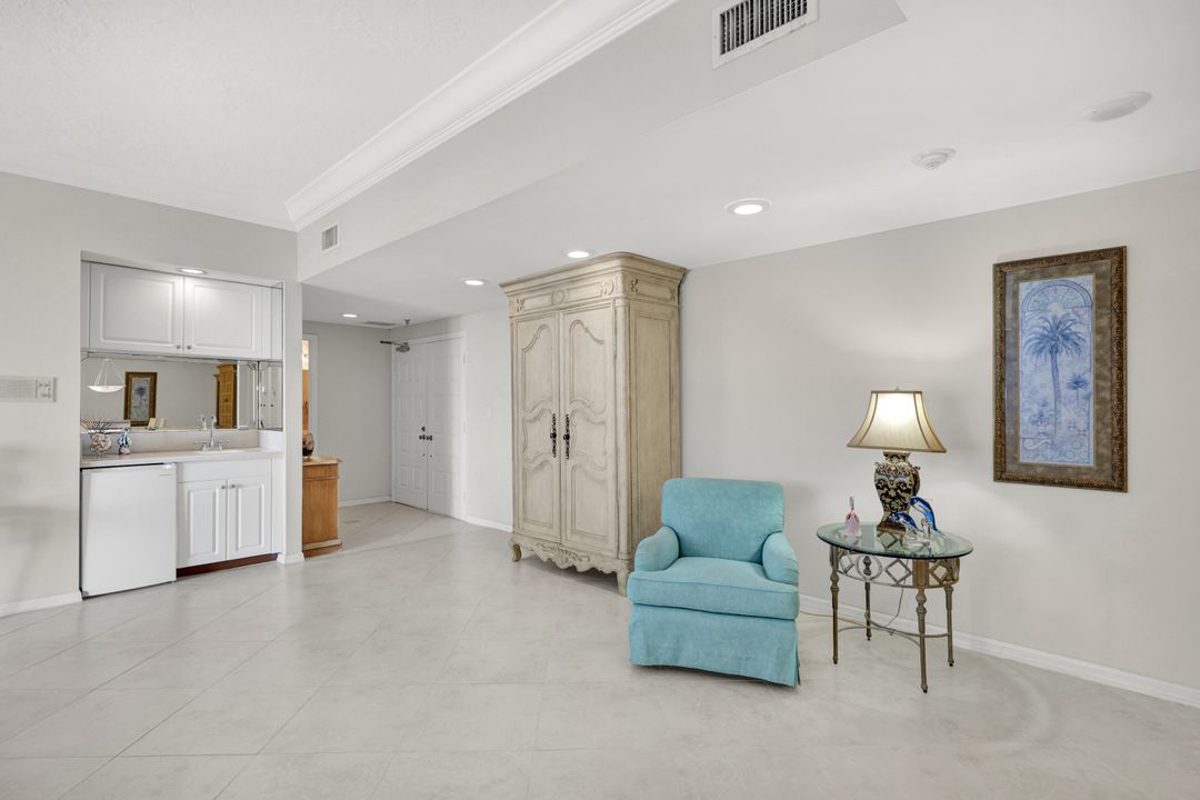 220 S Collier Blvd #PH C, Marco Island, FL 34145