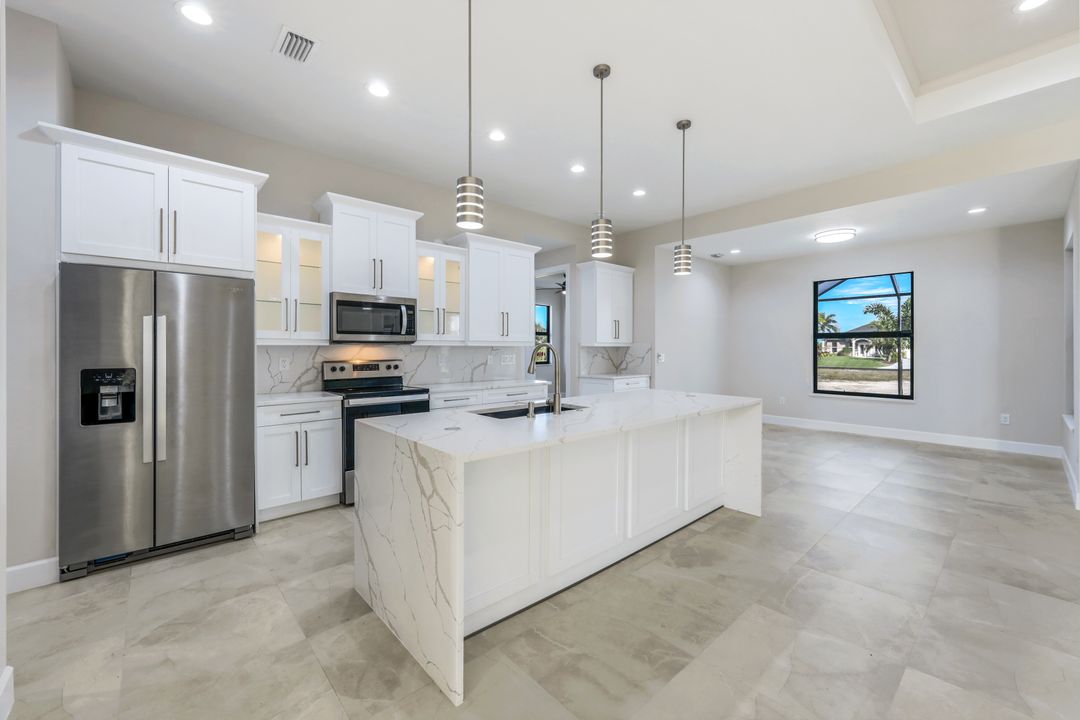 2837 NW 45th Pl, Cape Coral, FL 33993