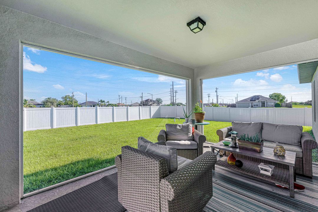 21 NW 23rd Terrace, Cape Coral, FL 33993