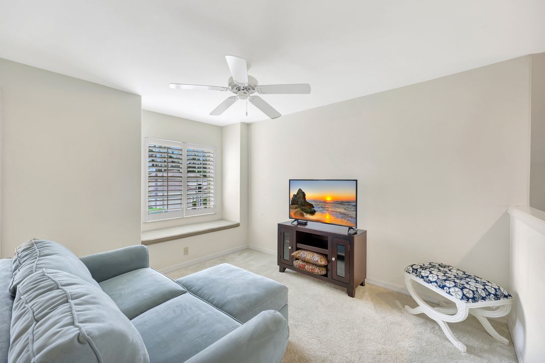 1745 Marsh Run, Naples, FL 34109