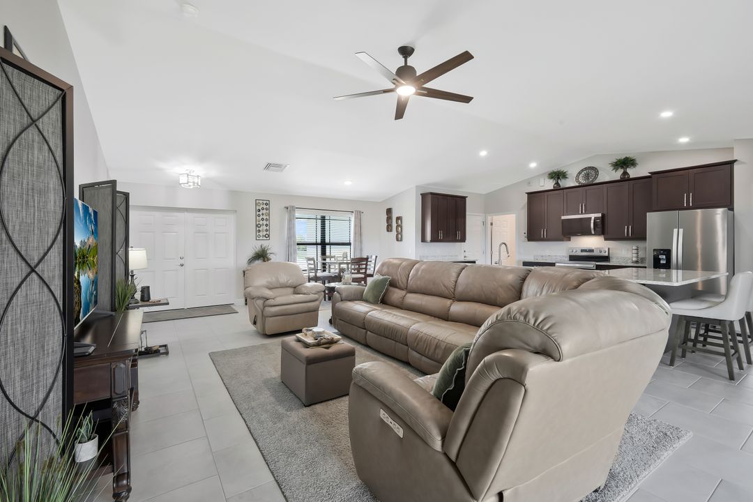 2519 NE 5th Pl, Cape Coral, FL 33909