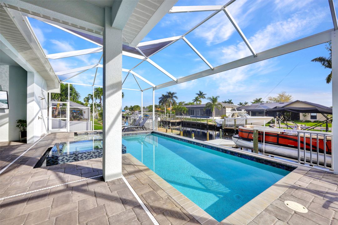 5317 SW 8th Pl, Cape Coral, FL 33914