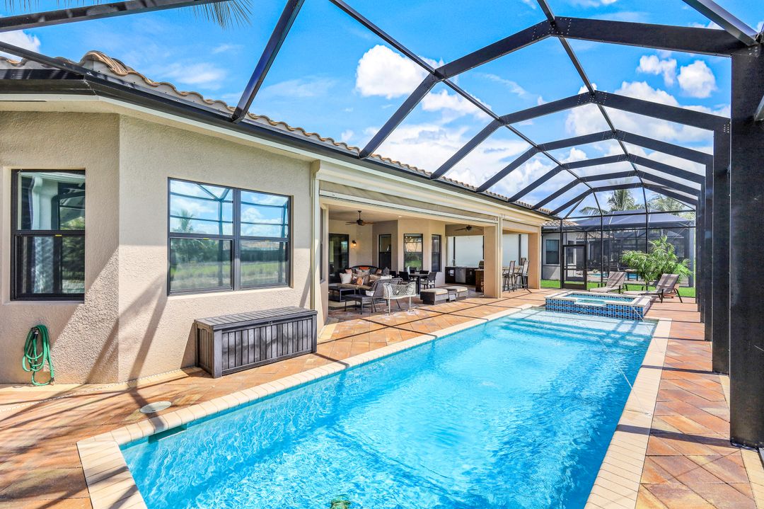 4679 Azalea Dr, Naples, FL 34119