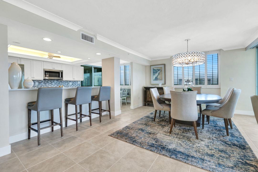 21 Bluebill Ave #1001, Naples, FL 34108