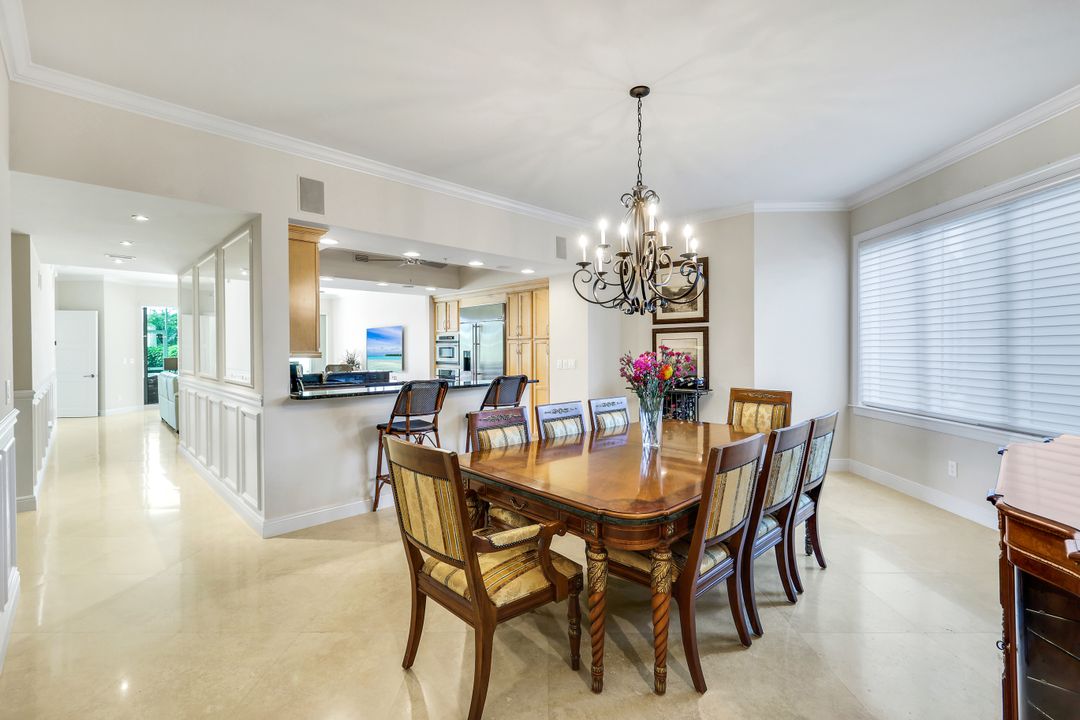 265 Indies Way #302, Naples, FL 34110