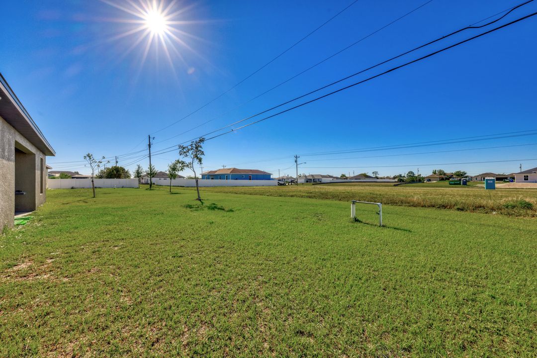 210 NE 16th Terrace, Cape Coral, FL 33909