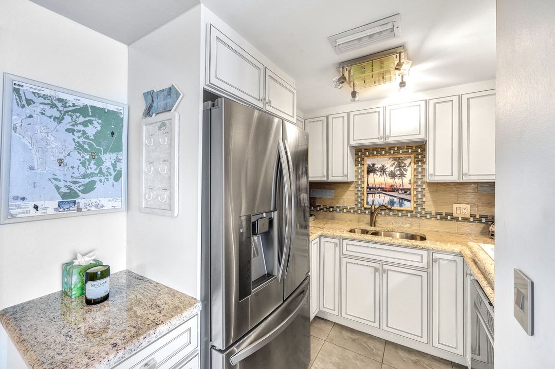 140 Seaview Ct  #1203N, Marco Island, FL 34145