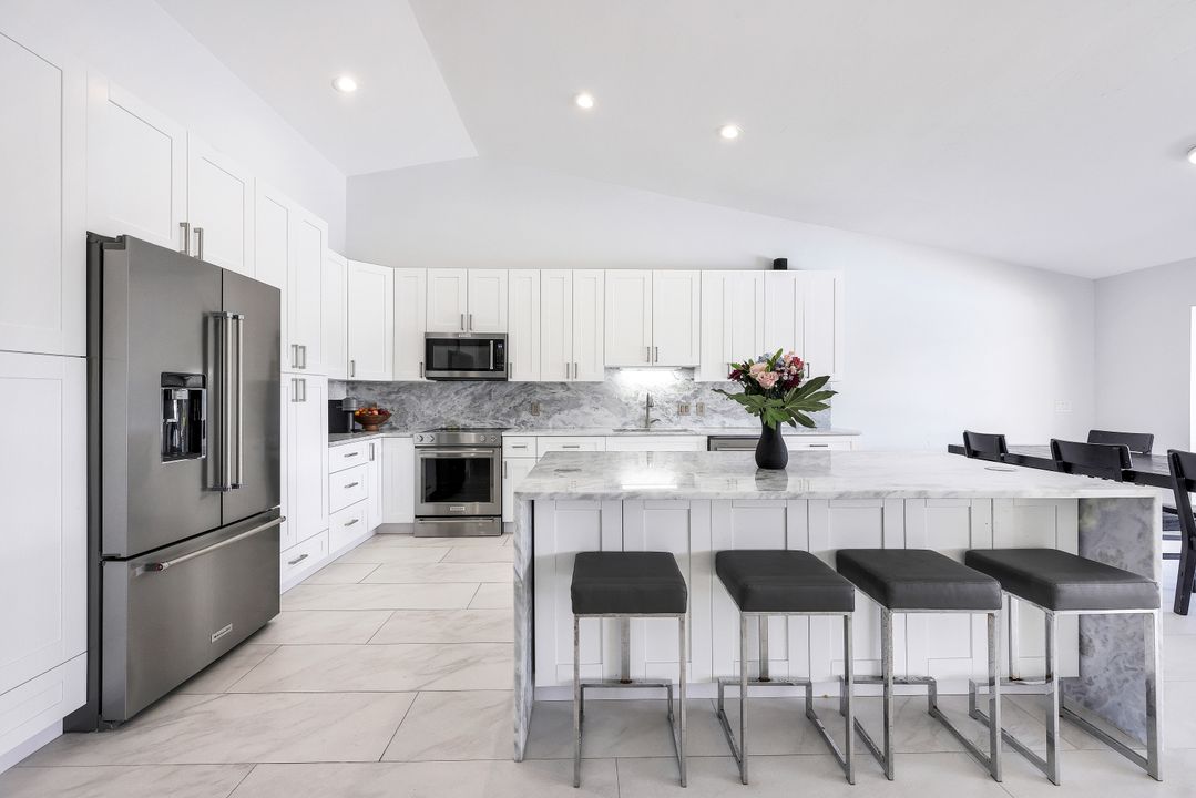 6812 Griffin Blvd, Fort Myers, FL 33908