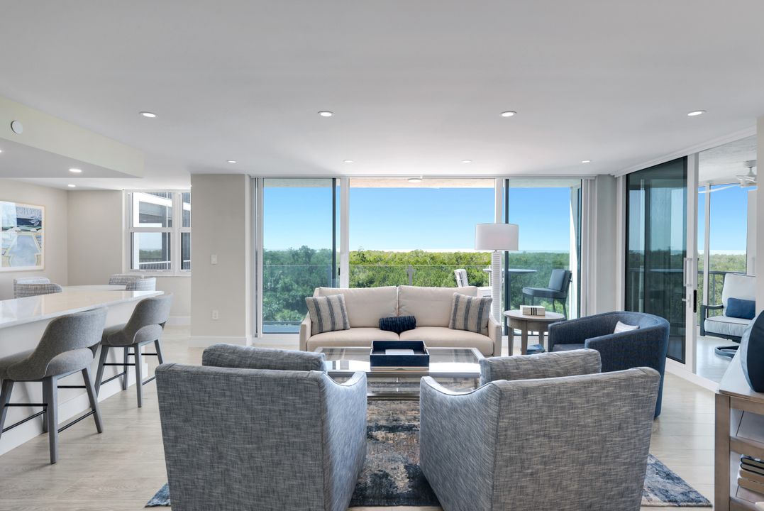 6101 Pelican Bay Blvd  #305, Naples, FL 34108