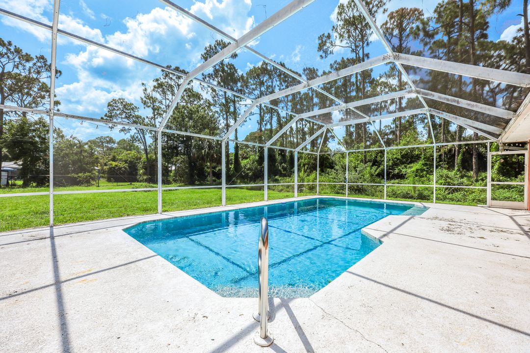 811 Jefferson Ave, Lehigh Acres, FL 33936