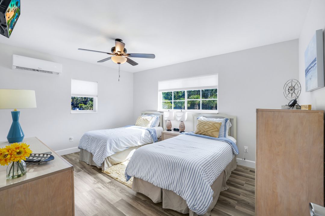 3561 Thomasson Dr, Naples, FL 34112