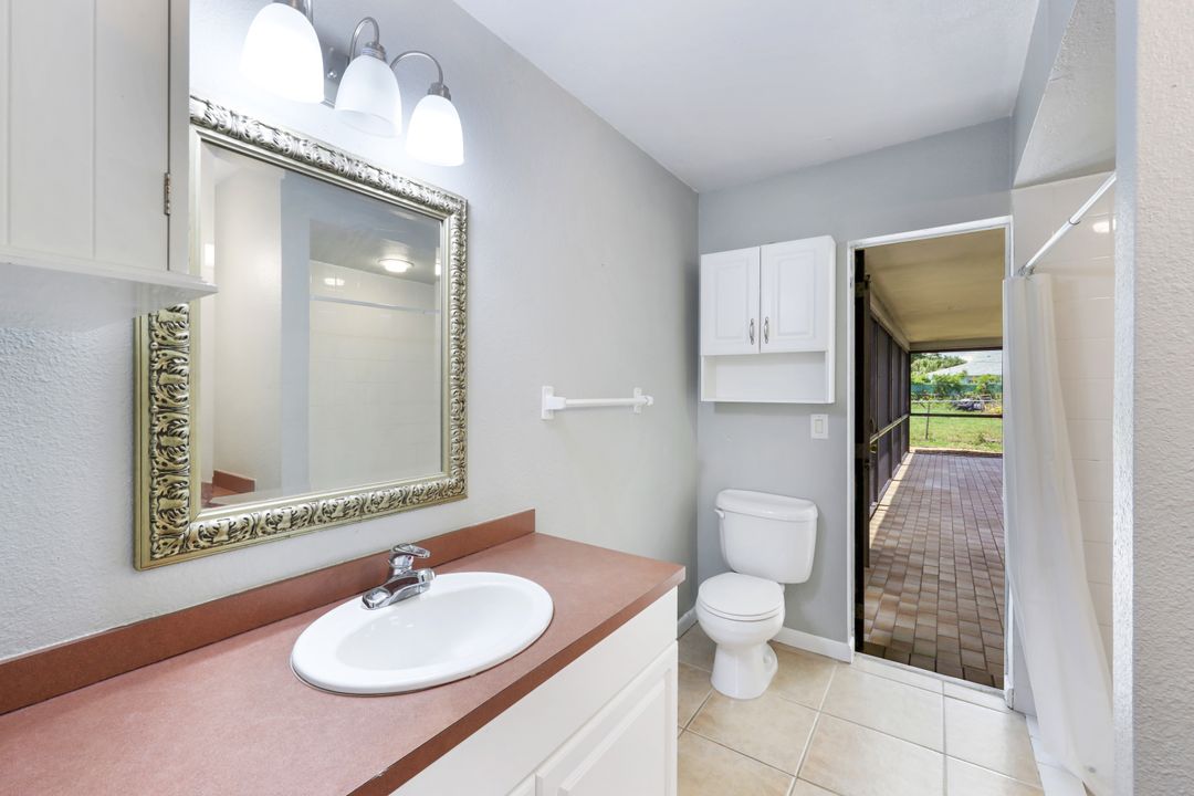 4530 Vincennes Blvd, Cape Coral, FL 33904