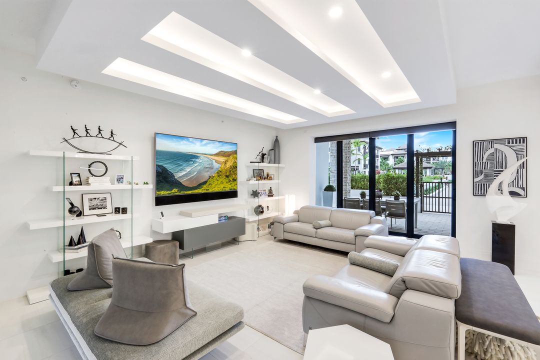 1135 3rd Ave S #210, Naples, FL 34102