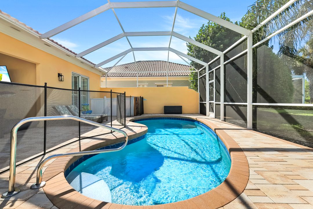 28032 Eagle Ray Ct, Bonita Springs, FL 34135