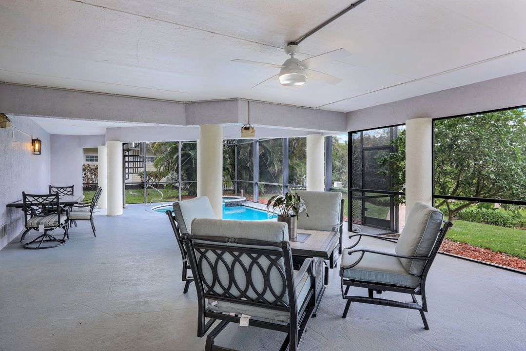 201 San Mateo Dr, Bonita Springs, FL 34134