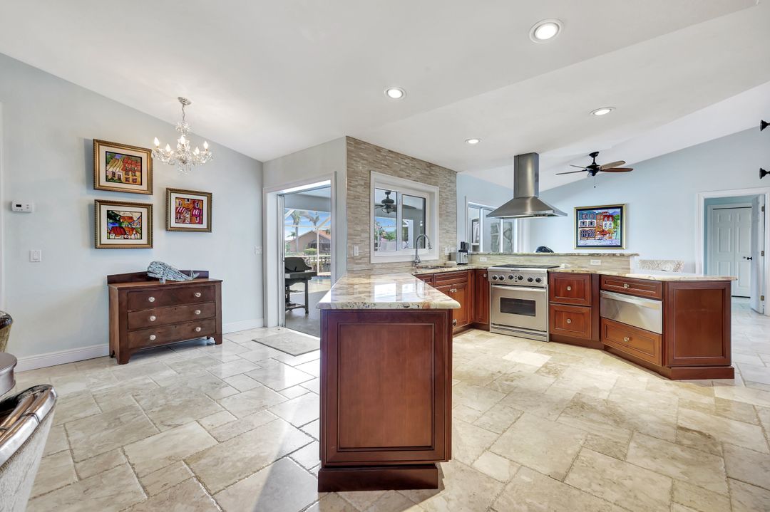 1813 SW 49th Terrace, Cape Coral, FL 33914