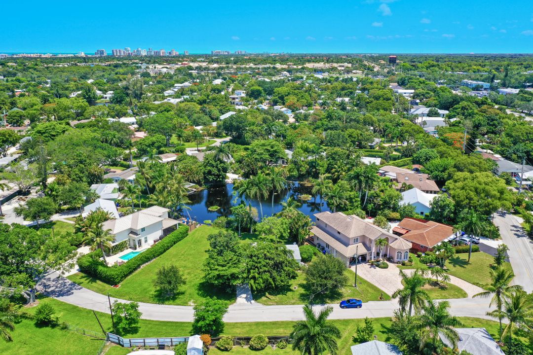 1245 8th Terrace N, Naples, FL 34102