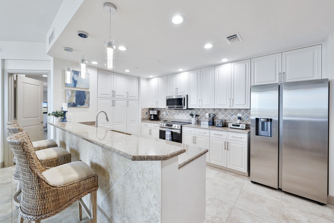 5793 Cape Harbour Dr #1214, Cape Coral, FL 33914