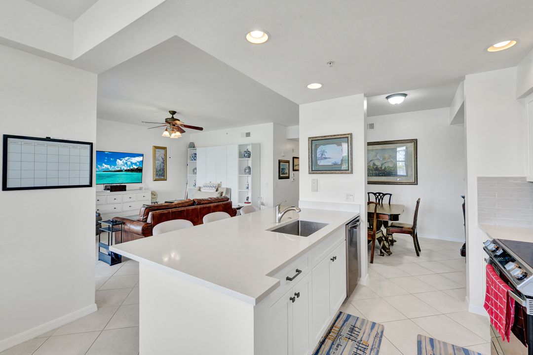 16615 Lake Cir Dr #427, Fort Myers, FL 33908