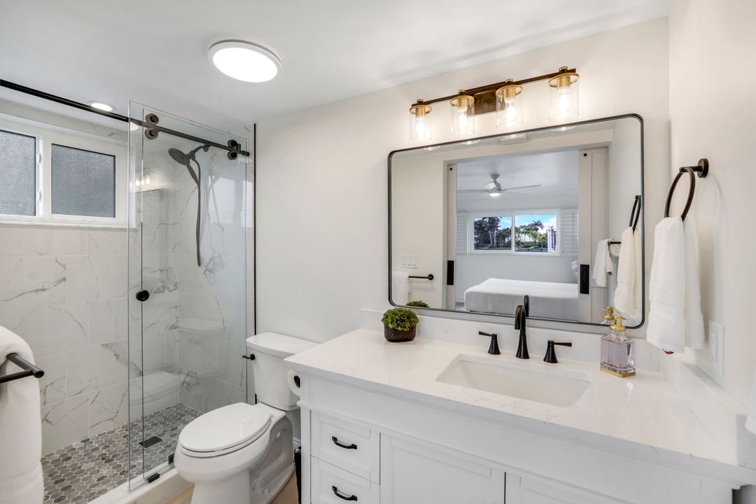 4150 Crayton Rd #B2, Naples, FL 34103