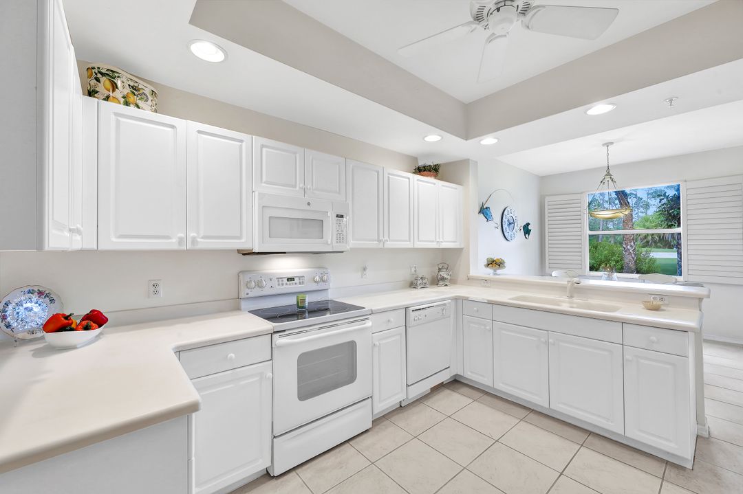 3415 Laurelgreens Ln S #101, Naples, FL 34119