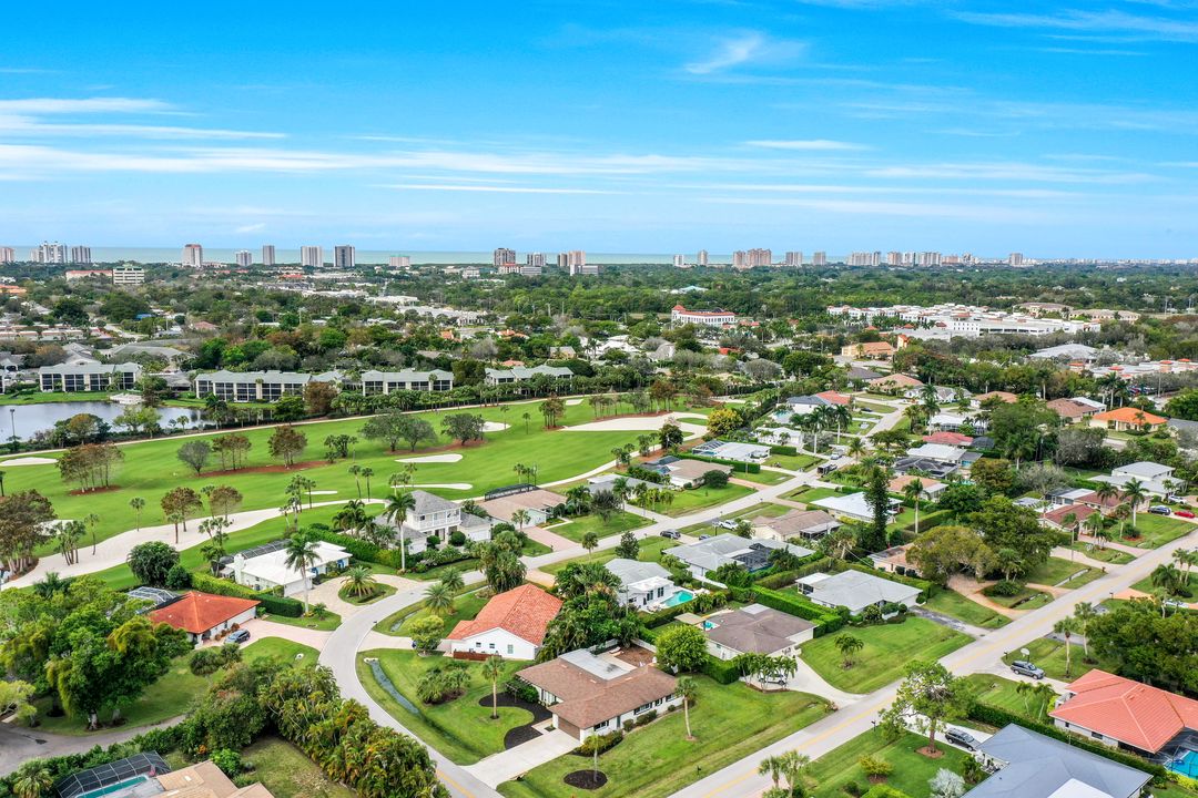 289 Burning Tree Dr, Naples, FL 34105