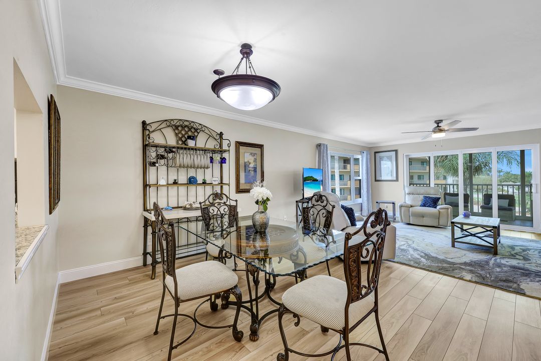 711 W Elkcam Cir #307, Marco Island, FL 34145